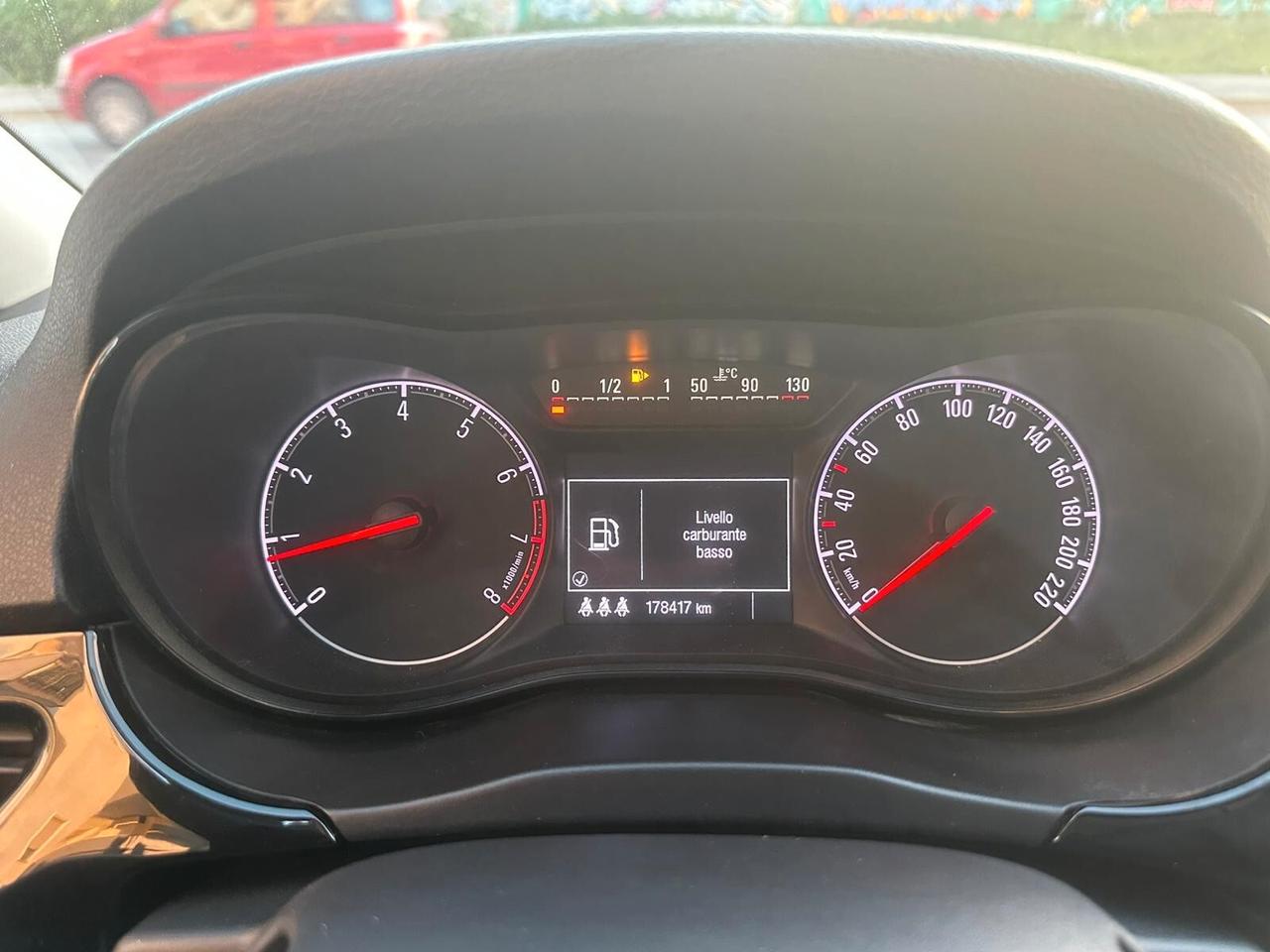 Opel Corsa 1.2 Coupé b-Color