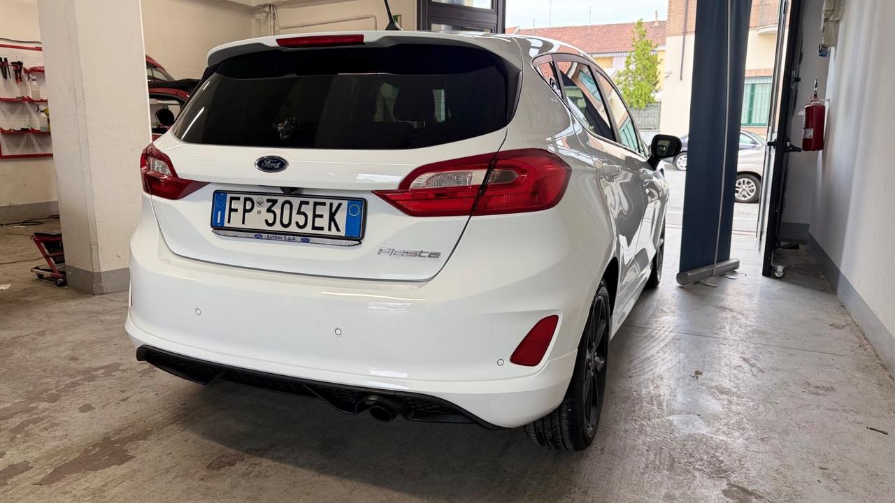 Ford Fiesta 1.5 TDCi 5 porte ST-Line