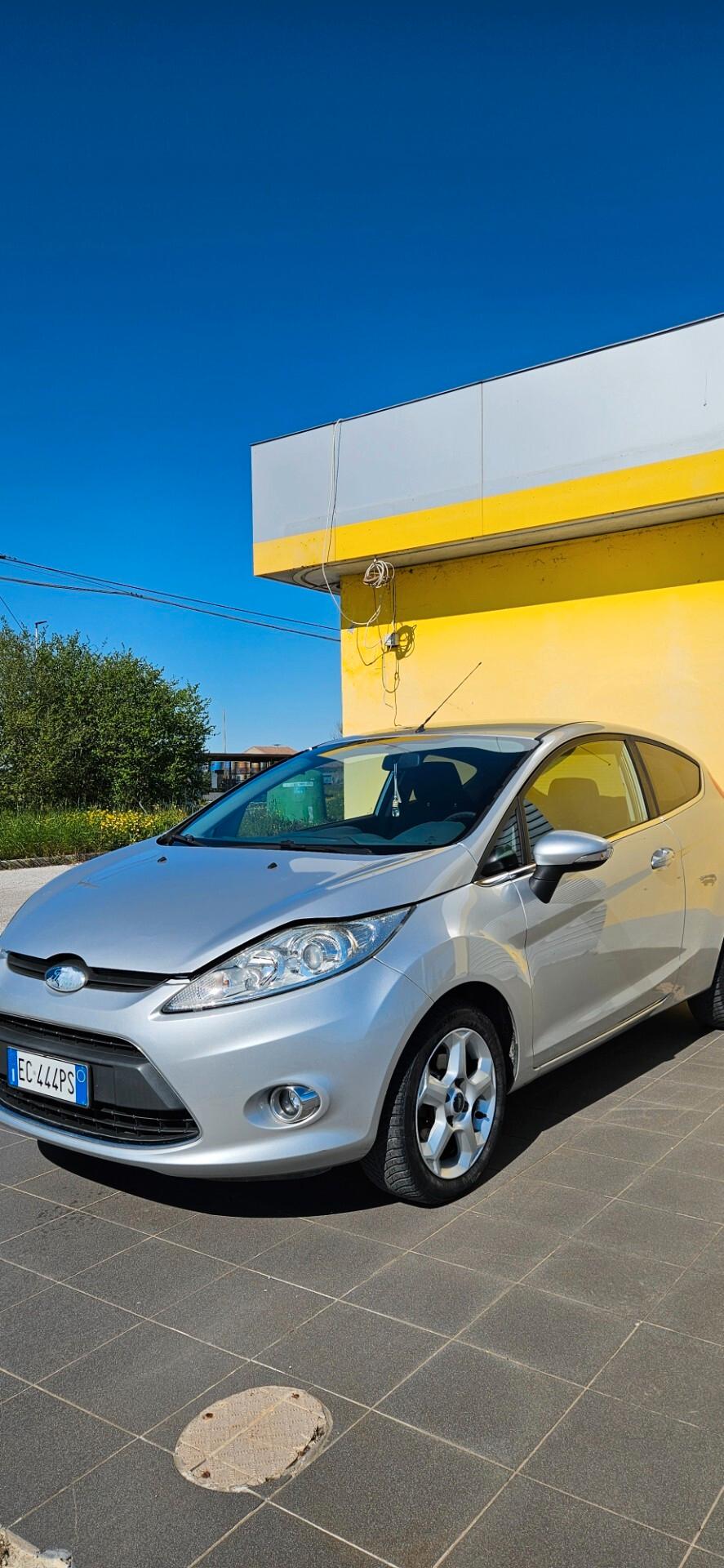 Ford Fiesta Fiesta+ 1.4 3 porte Bz.- GPL