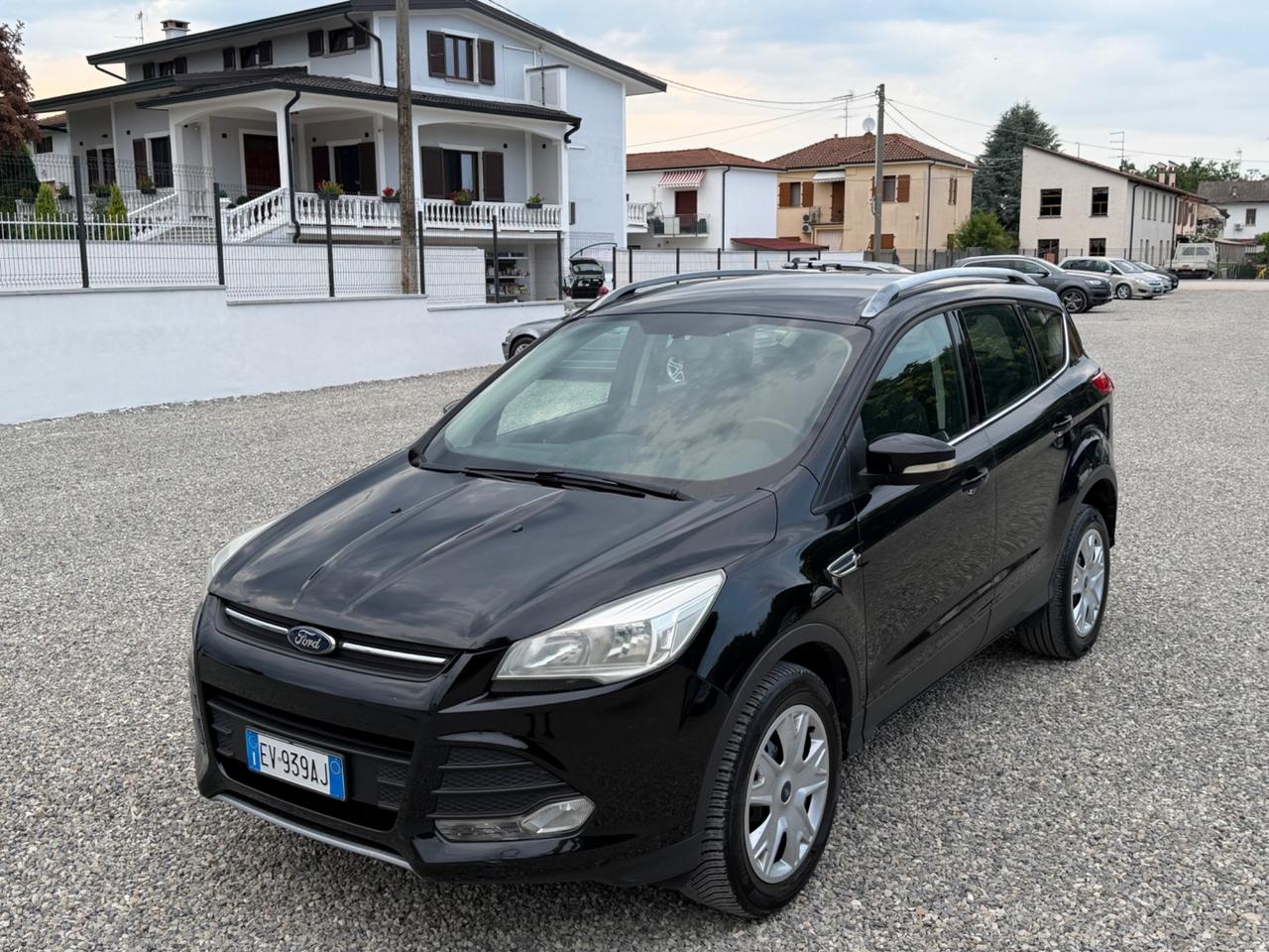 Ford Kuga 2.0 TDCI 140 CV 4WD Titanium
