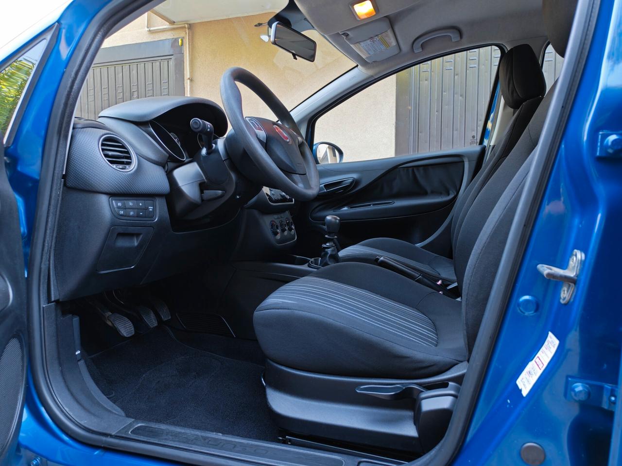 Fiat Punto Evo 1.2 BENZINA 70cv / 68.000km / Unipro