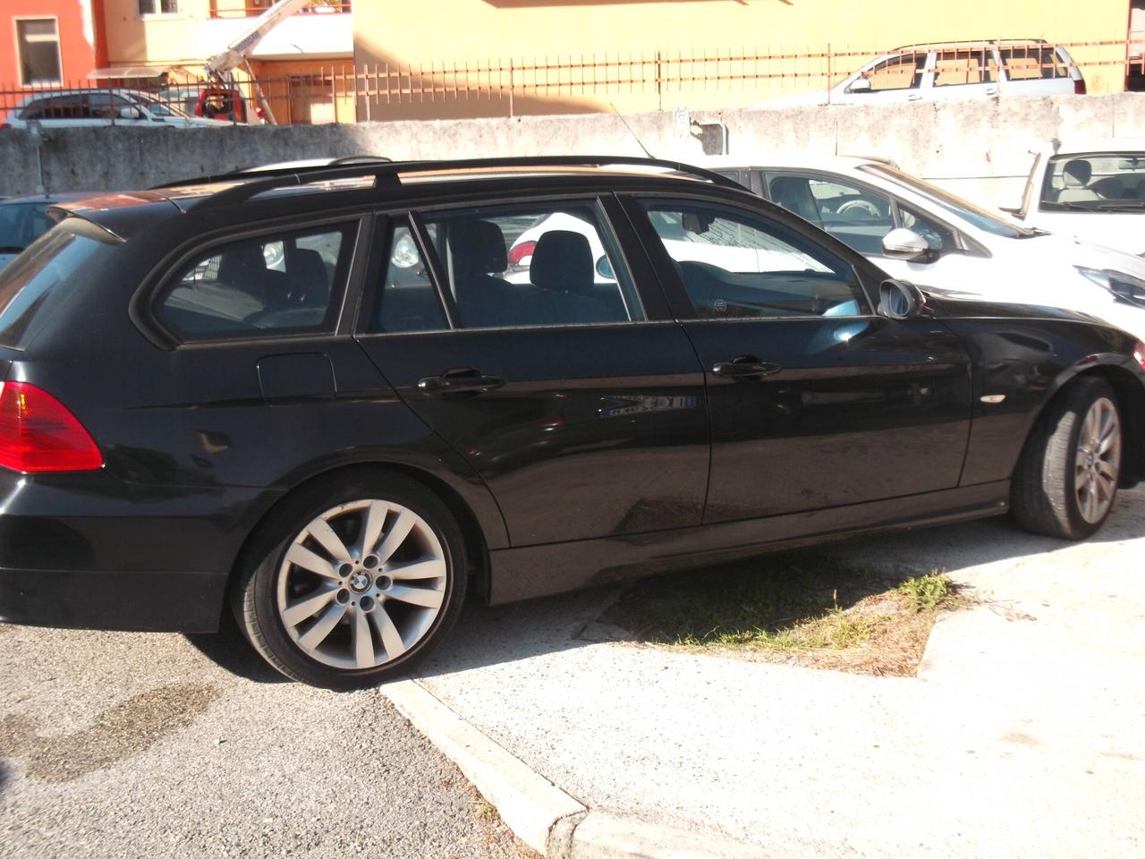 Bmw 320 320d cat Touring Attiva Automatica - 15