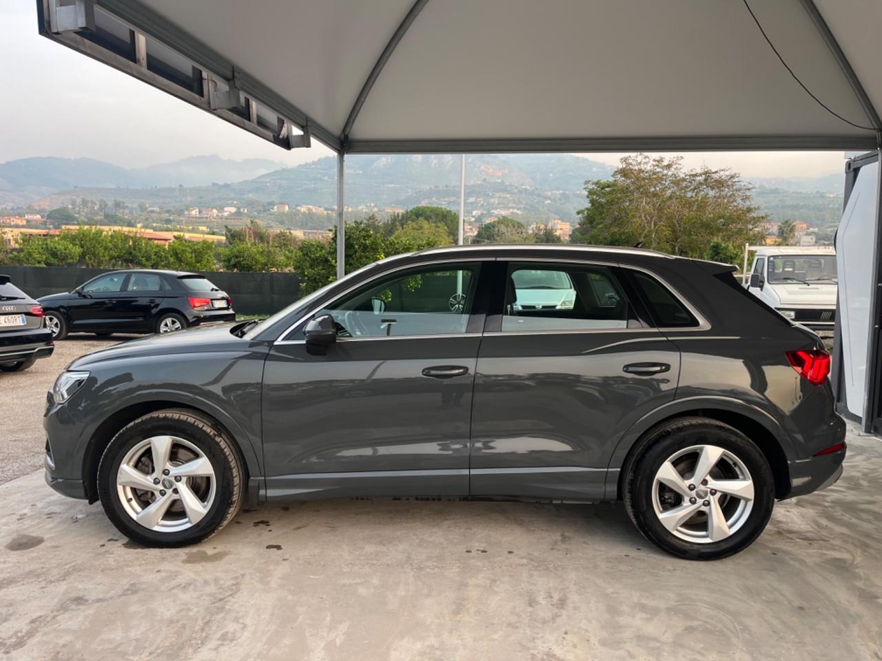 Audi Q3 40 TDI quattro S tronic Business Advanced