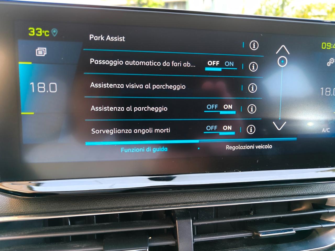peugeot 3008 HYBRID 225 E-EAT8 ALLURE