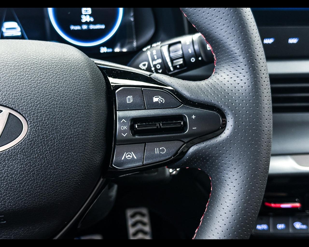 HYUNDAI I20 PE MY25 1.0T MT NLINE CARBON