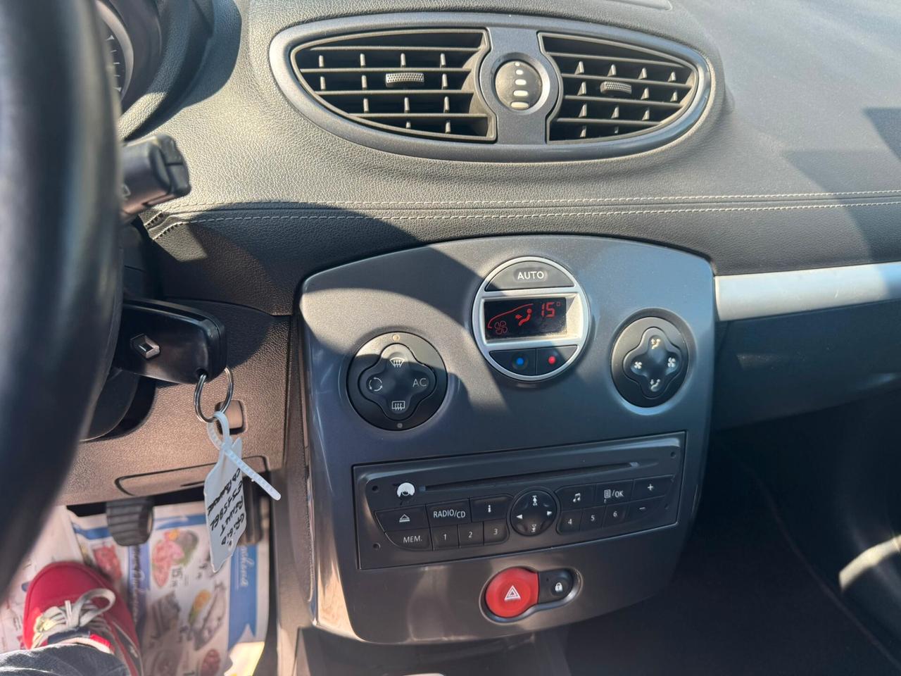 Renault Clio 1.5 DCI 75CV 5P 20TH DYNAMICQUE