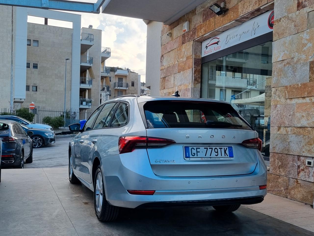 Skoda Octavia IV Wagon 2.0 tdi evo Executive 150cv dsg
