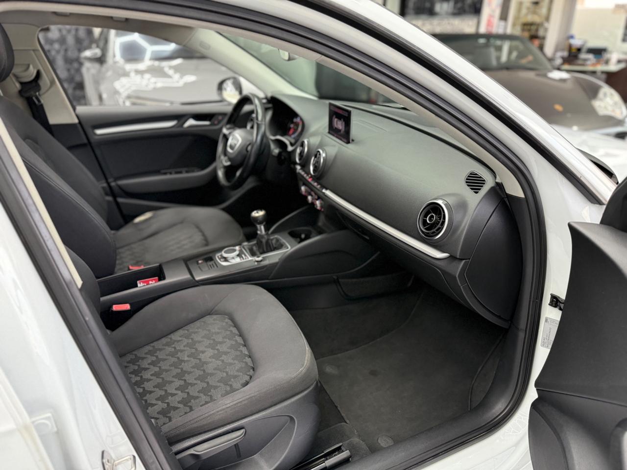 Audi A3 2.0 TDI 150 CV clean diesel Ambition