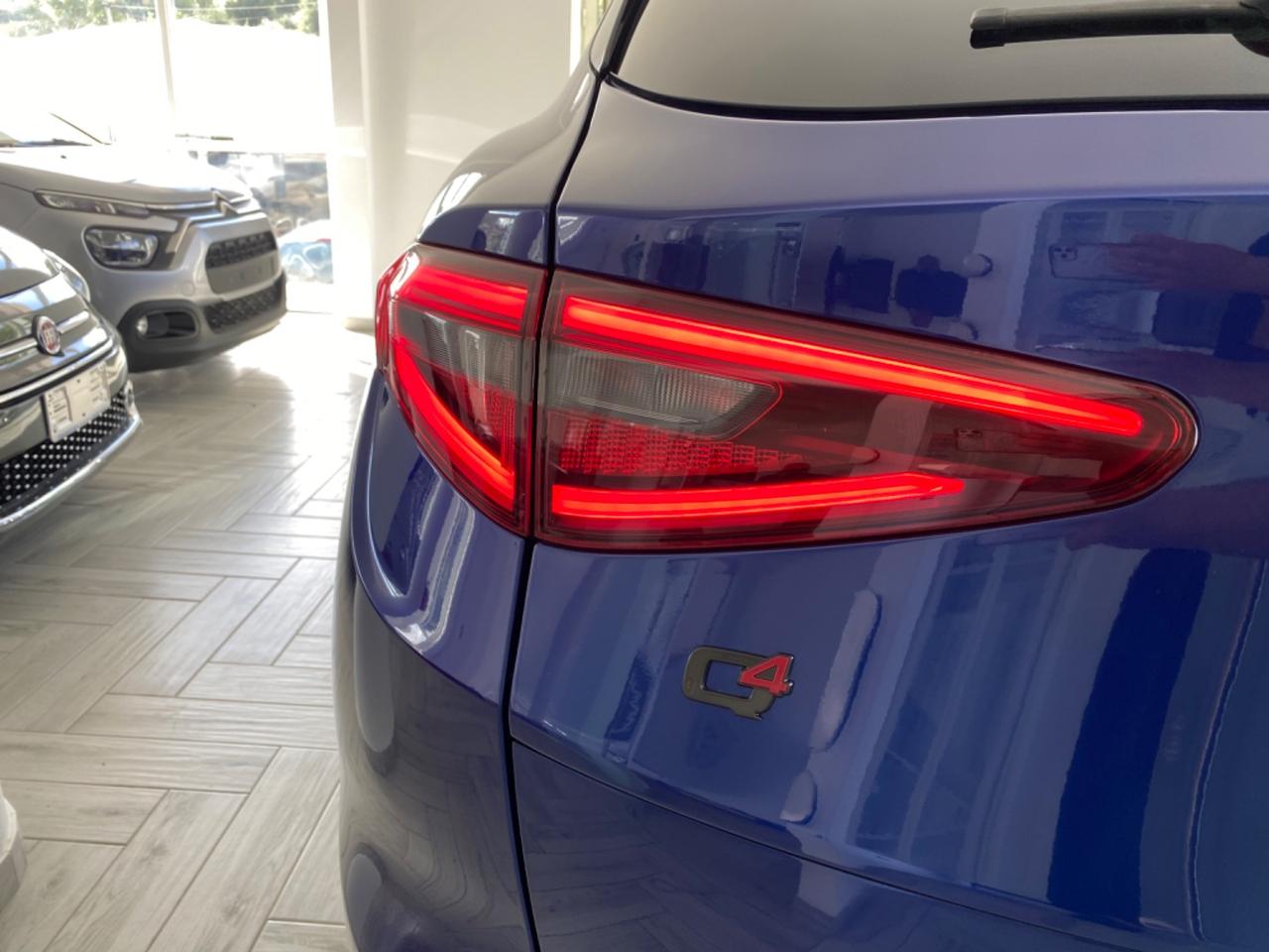 Alfa Romeo Stelvio 2.2TurboD Q4 SPRINT R20/BLACK2021