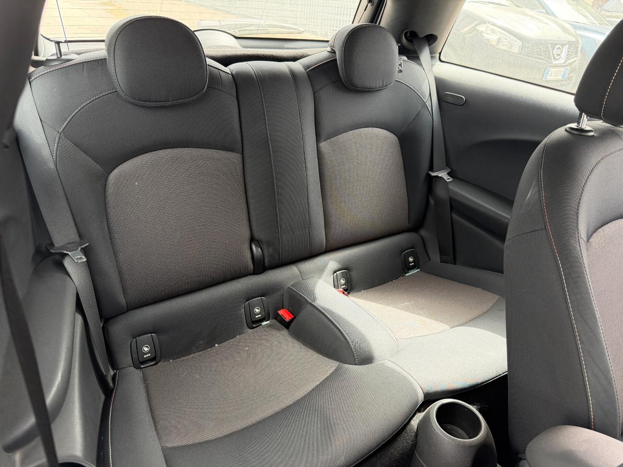 MINI COOPER D ANNO 2019 1.5 DIESEL 116 CV *SINISTRATA