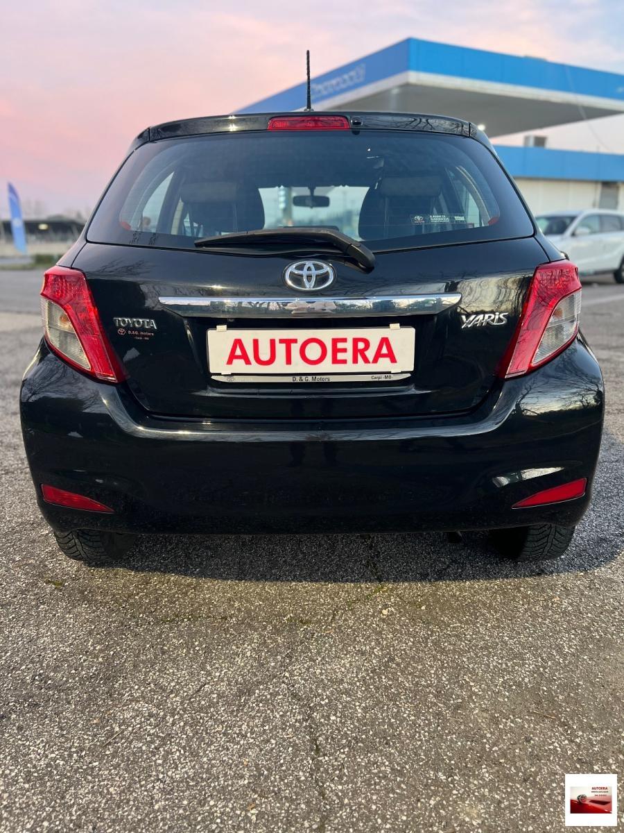 TOYOTA - Yaris - 1.0 5 porte Lounge