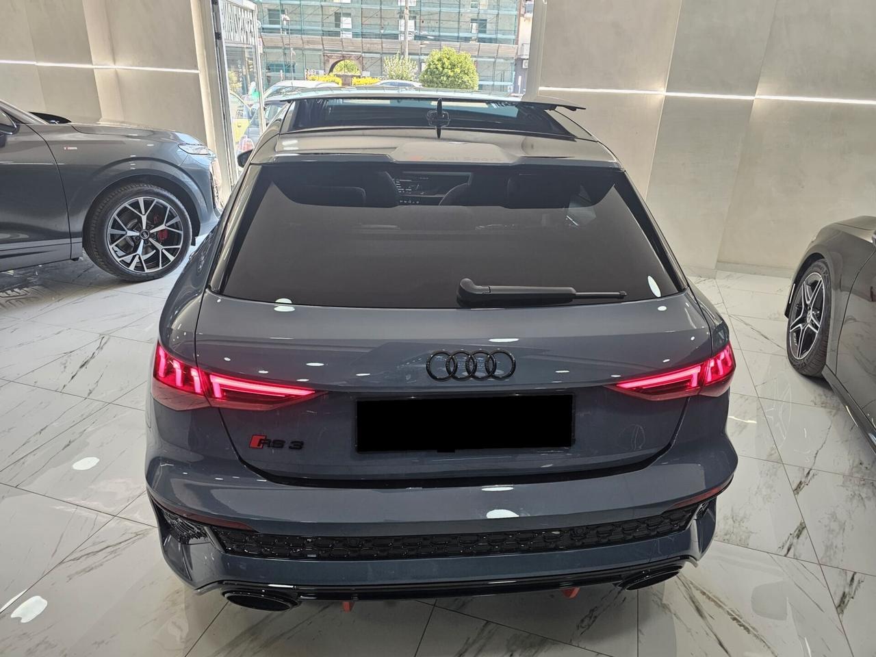 NUOVA AUDI RS3 SPORTBACK 2.5 BENZ 400CV S-TRONIC