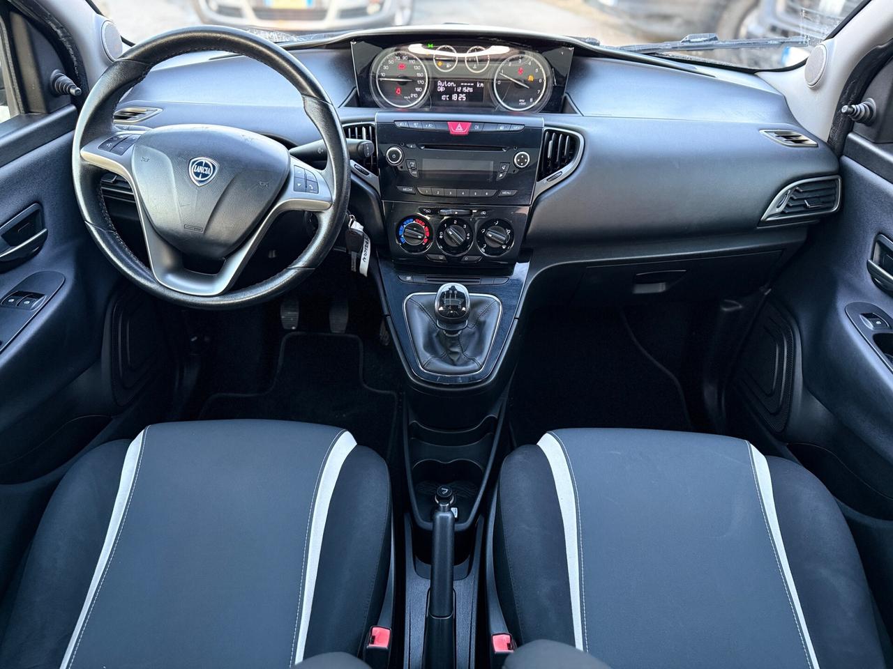 Lancia Ypsilon 1.2 69 CV 5 porte Elle