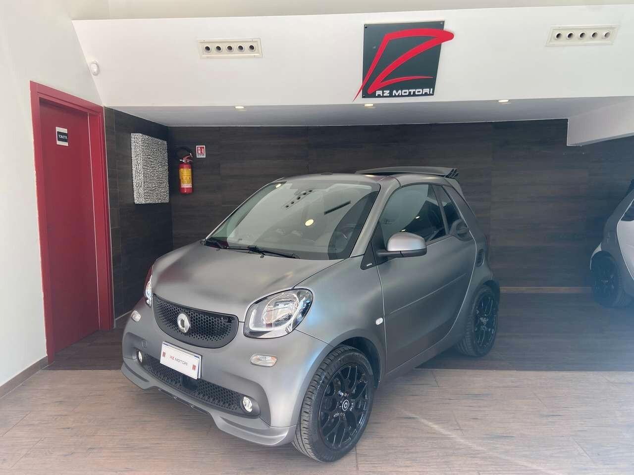 Smart ForTwo 70 1.0 twinamic cabrio Suitegrey Grey-NAVI-LED-ITALIANA-TAGLIANDI MERCEDES