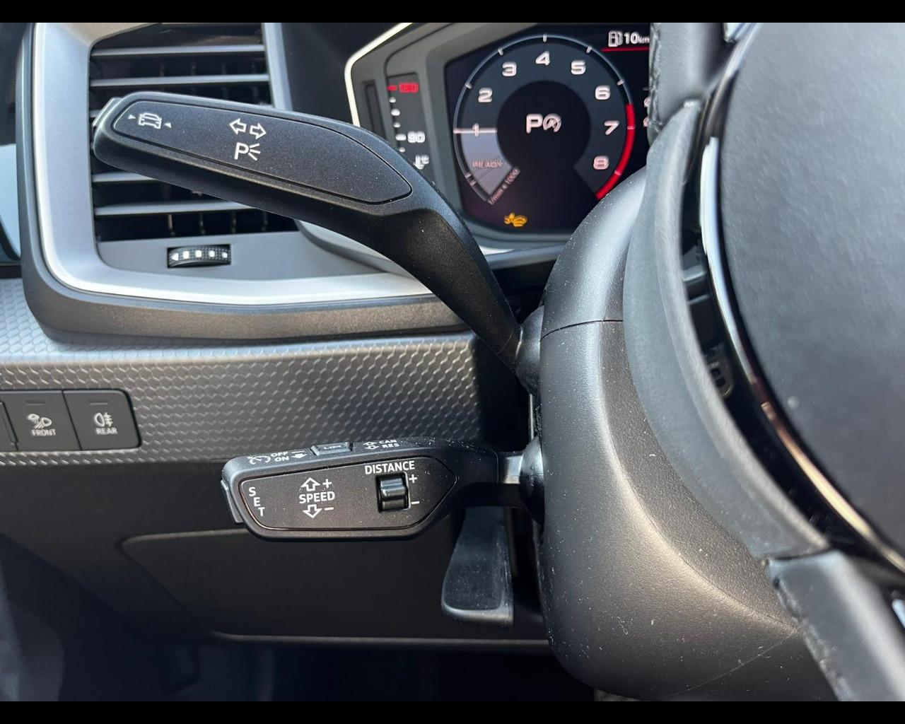 AUDI A1 SPORTBACK 30 TFSI S-TRONIC S LINE EDITION