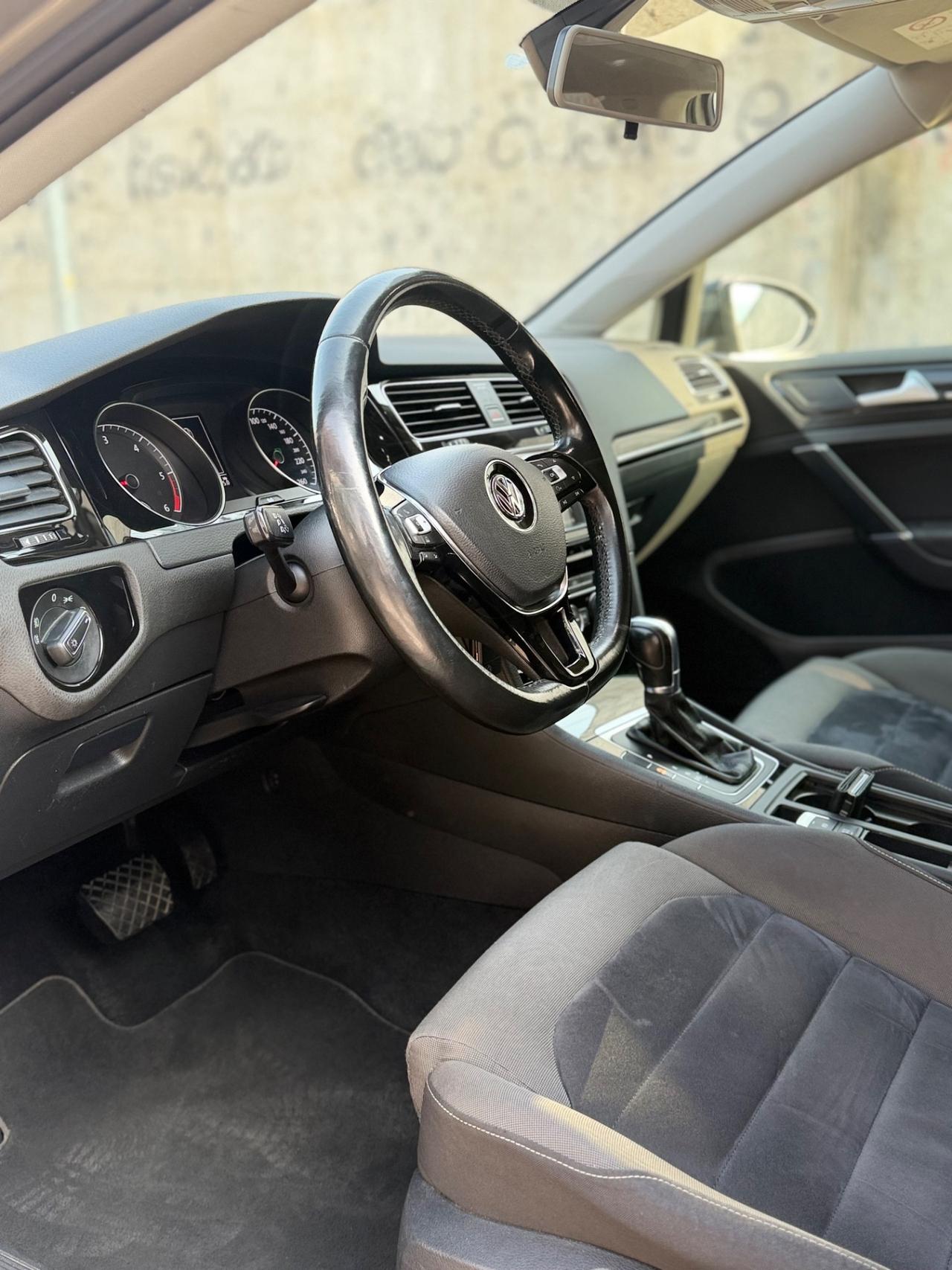 Volkswagen Golf 1.6 TDI DSG 5p. Highline ok neopatentati