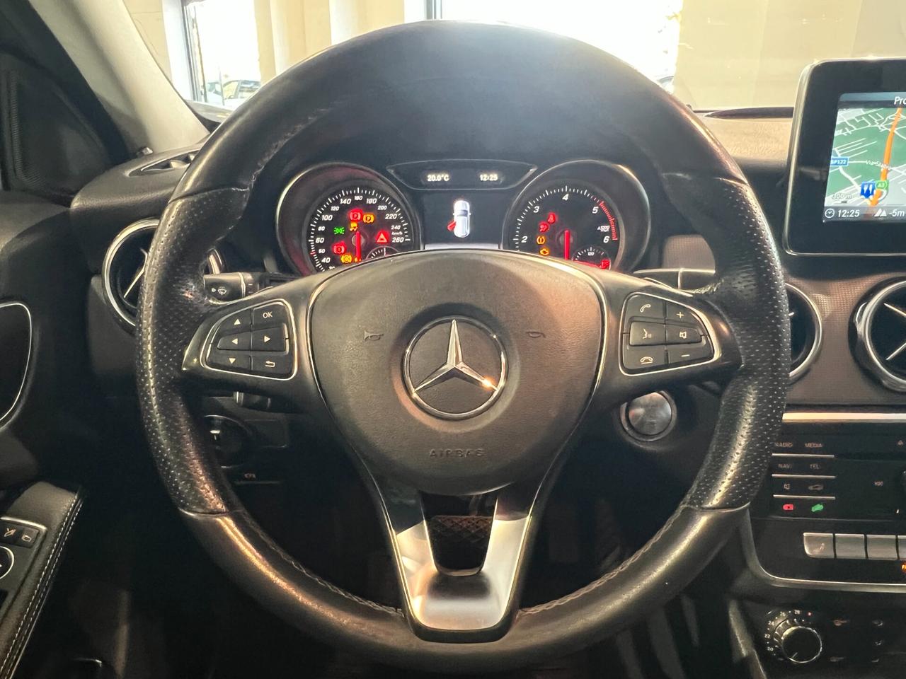 Mercedes-benz GLA 200 d Automatic Sport