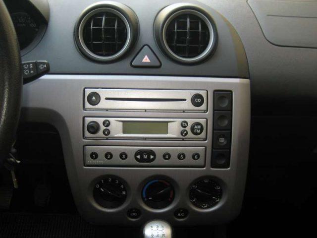 FORD Fiesta 1.2 16V 5 PORTE TECNO