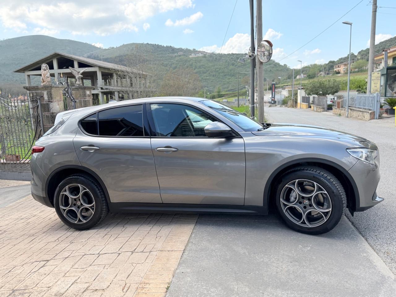 Alfa Romeo Stelvio 2.2 Turbodiesel 190 CV AT8 Q4 Business