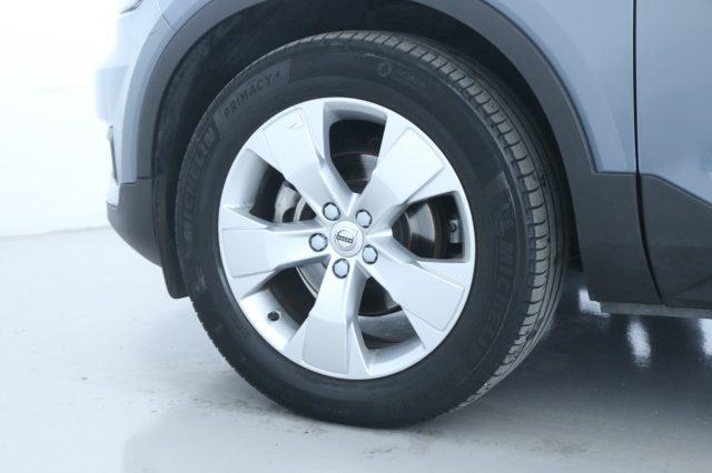 VOLVO XC40 D3 Geartronic Momentum Pro/VIRTUAL