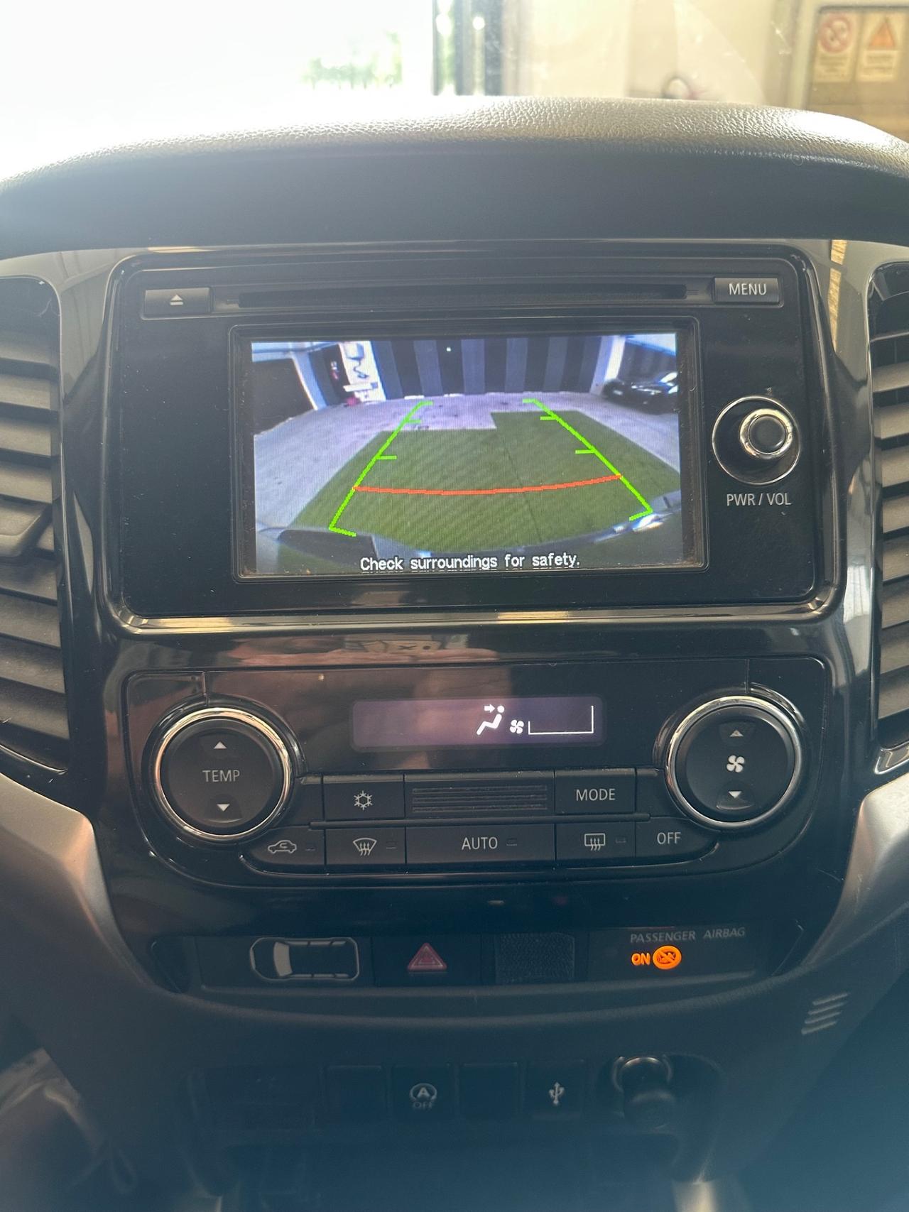 Mitsubishi L200 2.4 DI-D/154CV Club Cab Inform