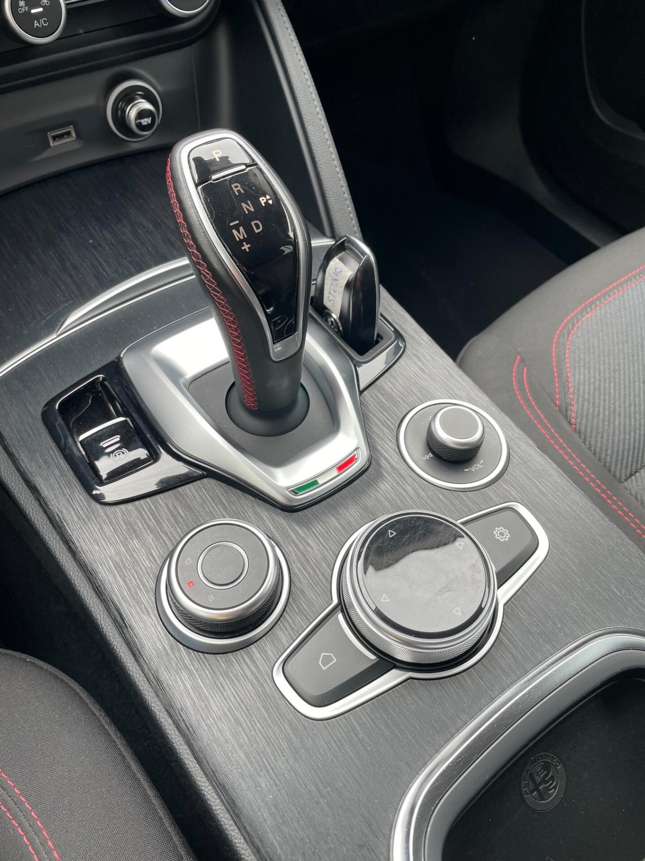 ALFA ROMEO Stelvio 2.2 190CV AT8 Q4 BUSINESS