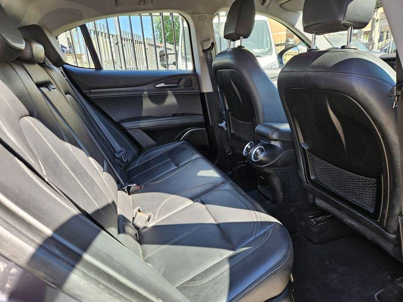 Alfa Romeo Stelvio 2.2 Turbo Diesel 210CV AT8 Q4 Business
