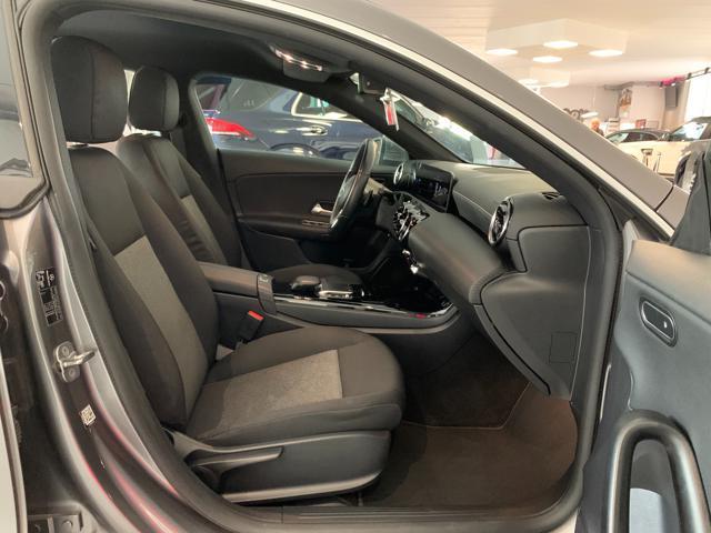 MERCEDES-BENZ CLA 180 d Automatic Shooting Brake Executive