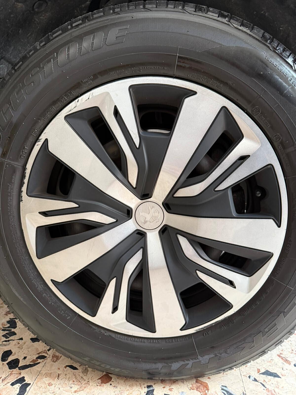 Peugeot 2008 BlueHDi 110 S&S Active Pack