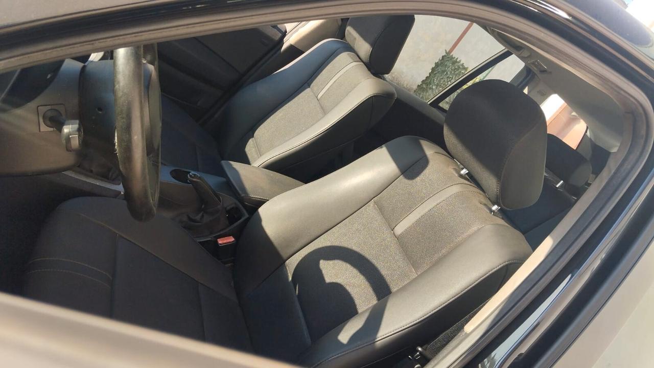 Bmw X3 2.0d cat Futura