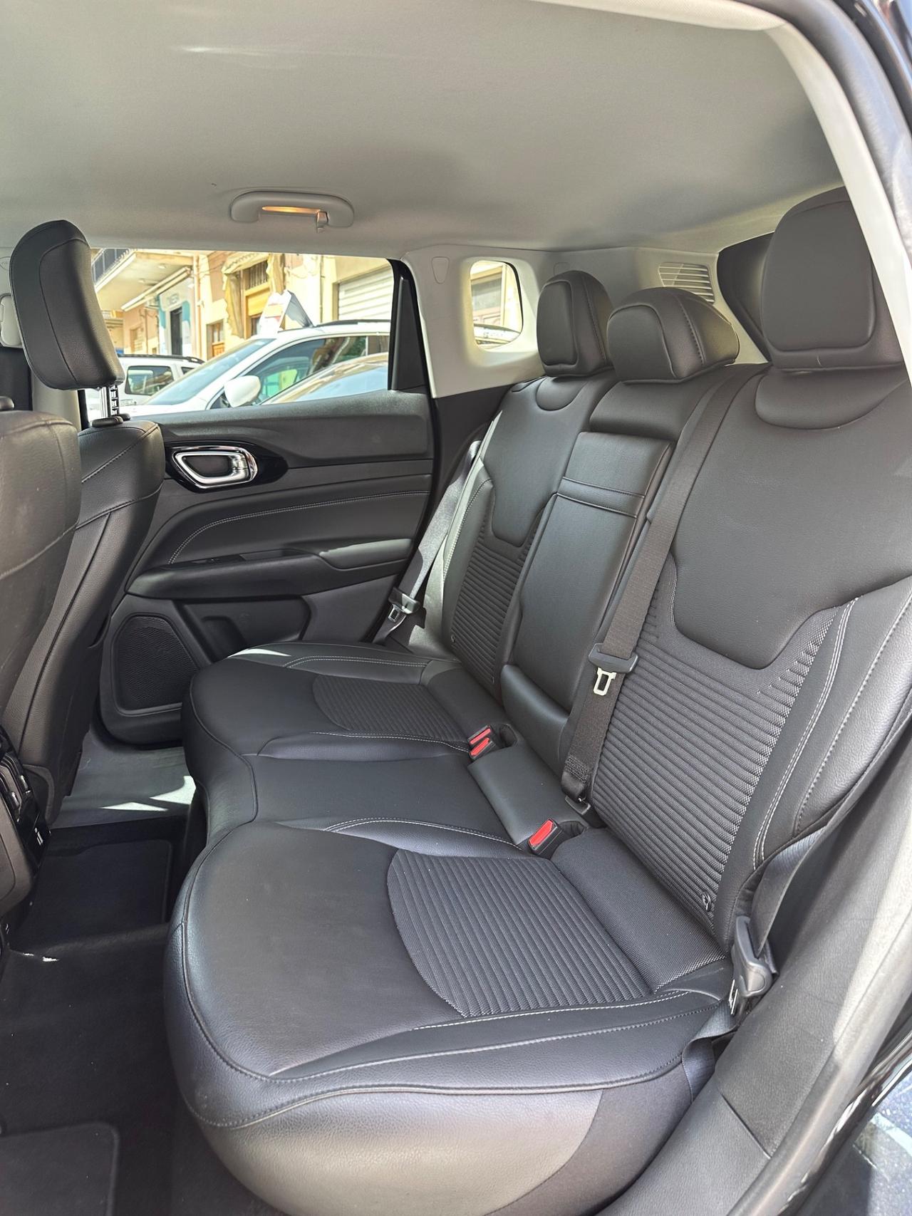 Jeep Compass 1.6 Mtj II 2WD Limited 11/2021 KM 135200 CERT 1PROP
