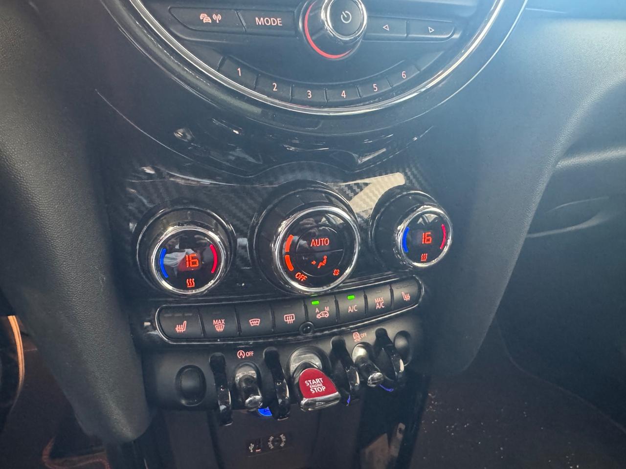 Mini 2.0 Cooper S allestimento JCW