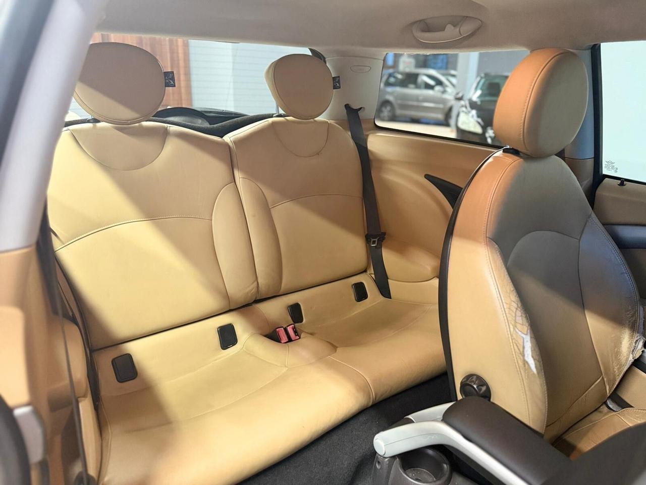 Mini 1.6 16V Cooper D