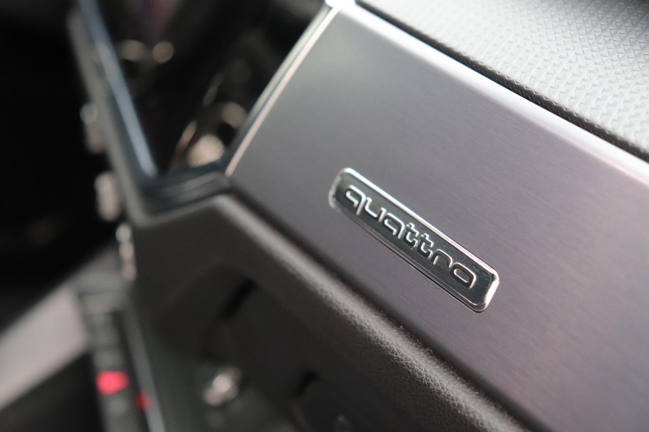 Audi Q3 35 TDI quattro S tronic line edition