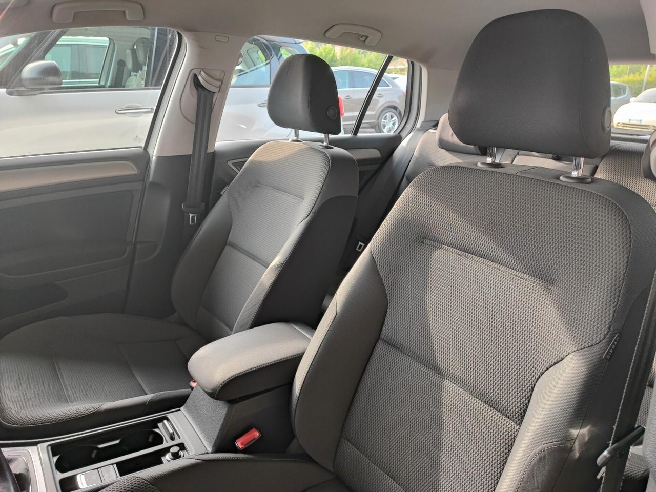 Volkswagen Golf 1.0 TSI 115 CV 5p. Trendline BlueMotion