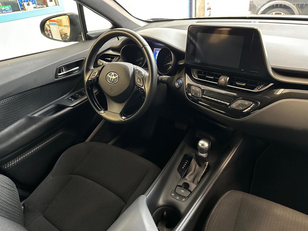 C-HR 1.8 Hybrid E-CVT Active