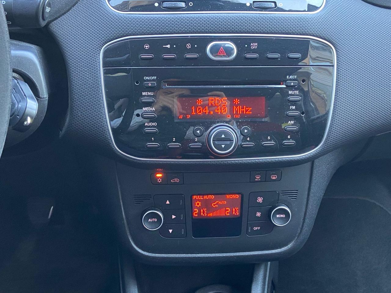 Fiat Punto Lounge 1.4 16V Multiair #10598