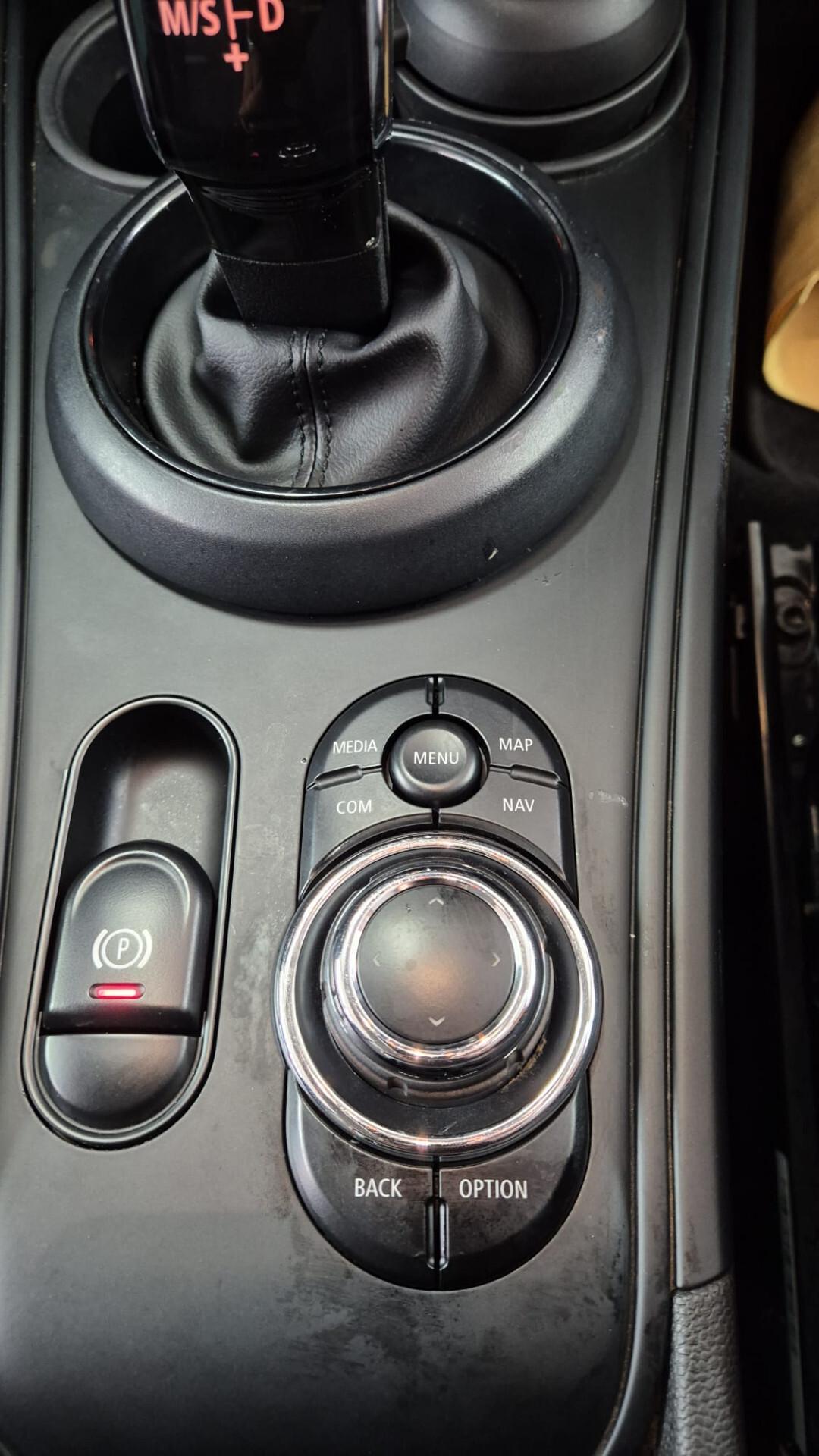 Mini One D Countryman 1.5 Business Automatica