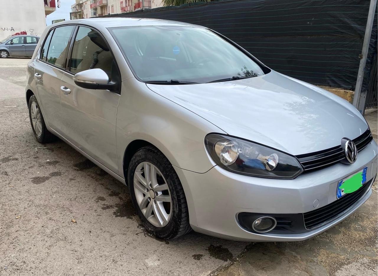 Volkswagen Golf 2.0 TDI 140CV DPF 5p. Con gancio traino