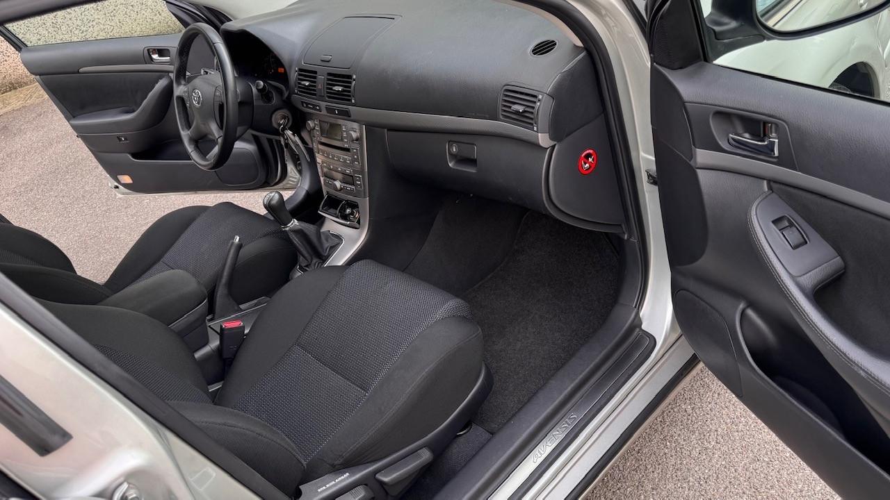 Toyota Avensis 1.8 16V Station Wagon