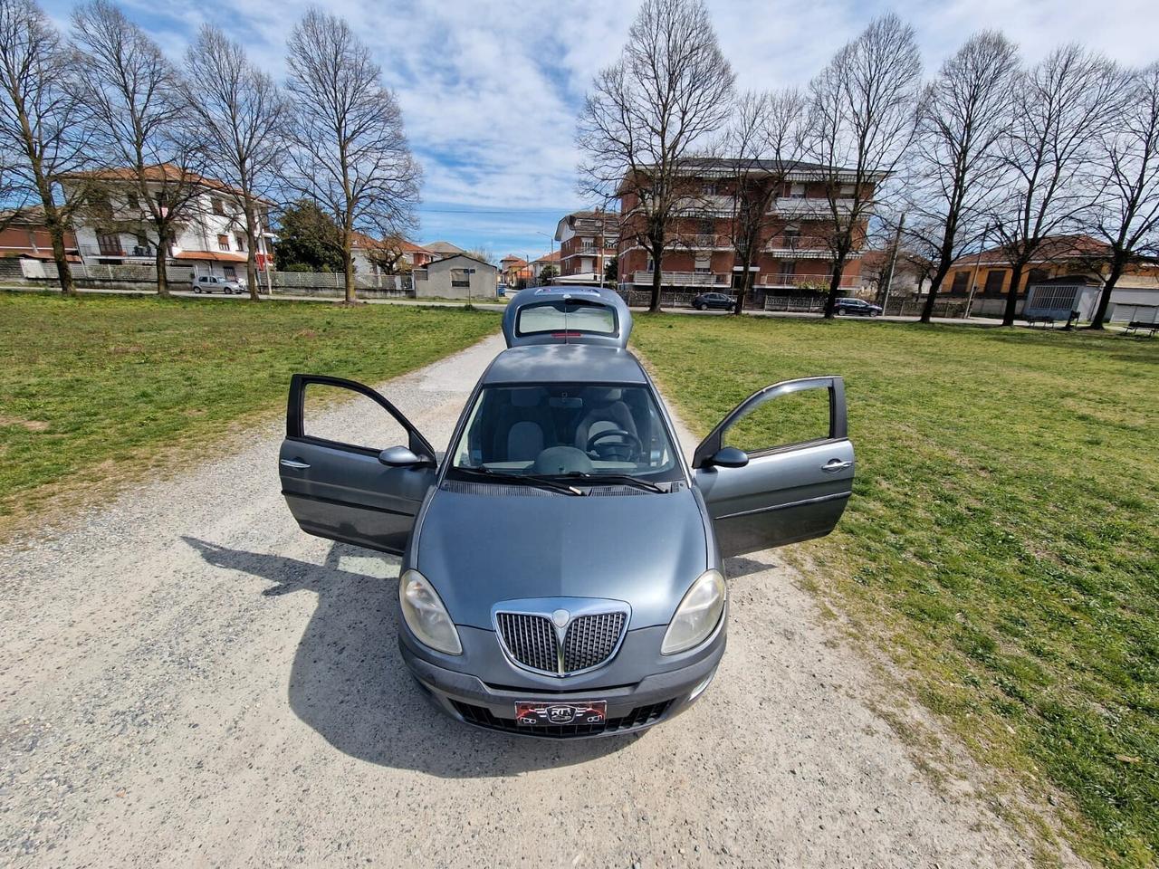 Lancia Ypsilon 1.2 60cv motore Fire motore con solo 45mila km i