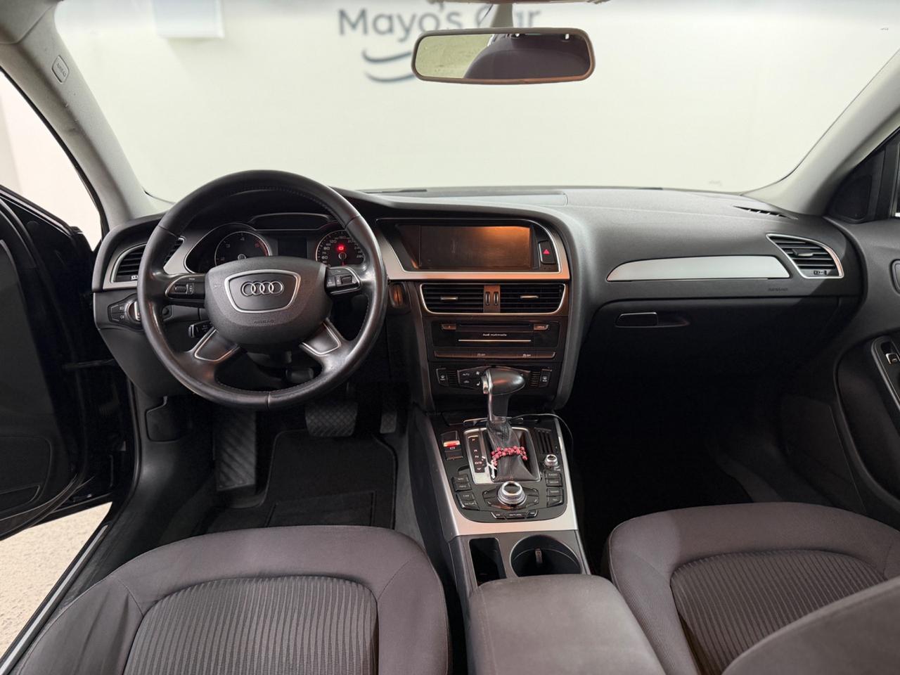 Audi A4 CAMBIO AUTOMATICO (anno 2017)