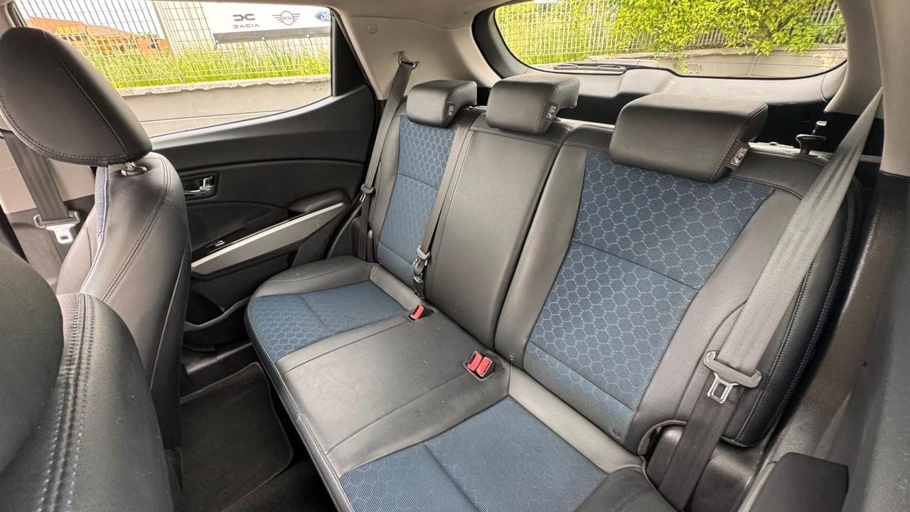 Ssangyong Tivoli 1.6d 2WD Be Visual Hot Aebs