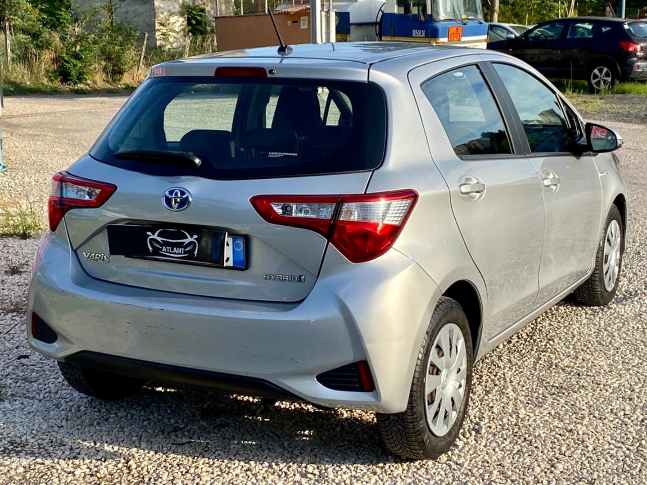 Toyota Yaris 1.5 Hybrid 5 porte Cool