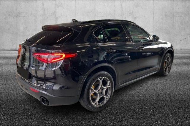 ALFA ROMEO Stelvio 2.0 Turbo 200 CV AT8 Q4 B-Tech