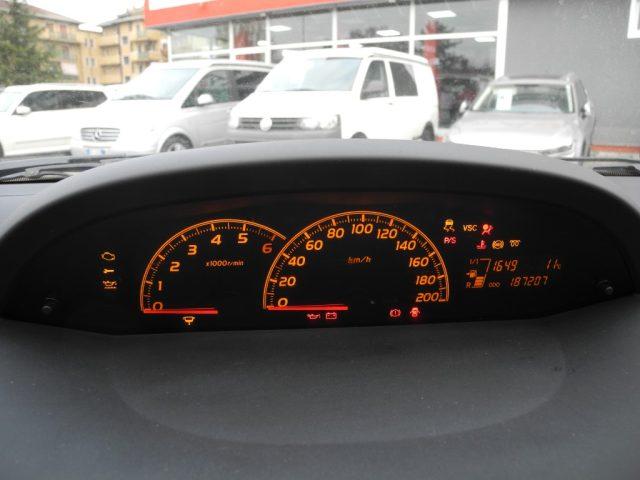 TOYOTA Yaris 1.4 D-4D DPF 5p. 6M - OK NEOPATENTATI - DA VETRINA