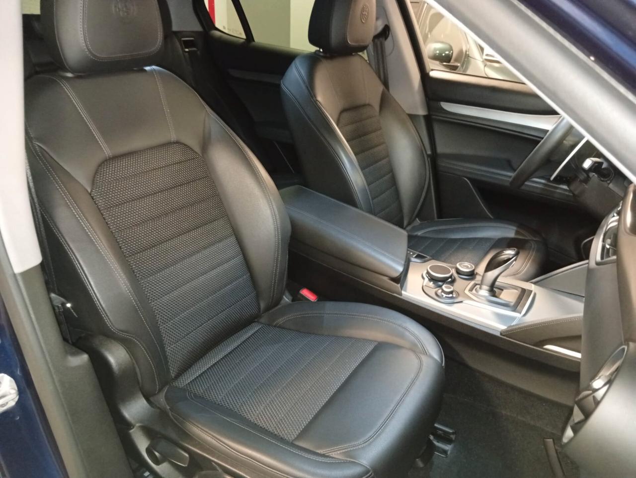 Alfa Romeo Stelvio 2.2 Turbodiesel 210 CV AT8 Q4 Executive
