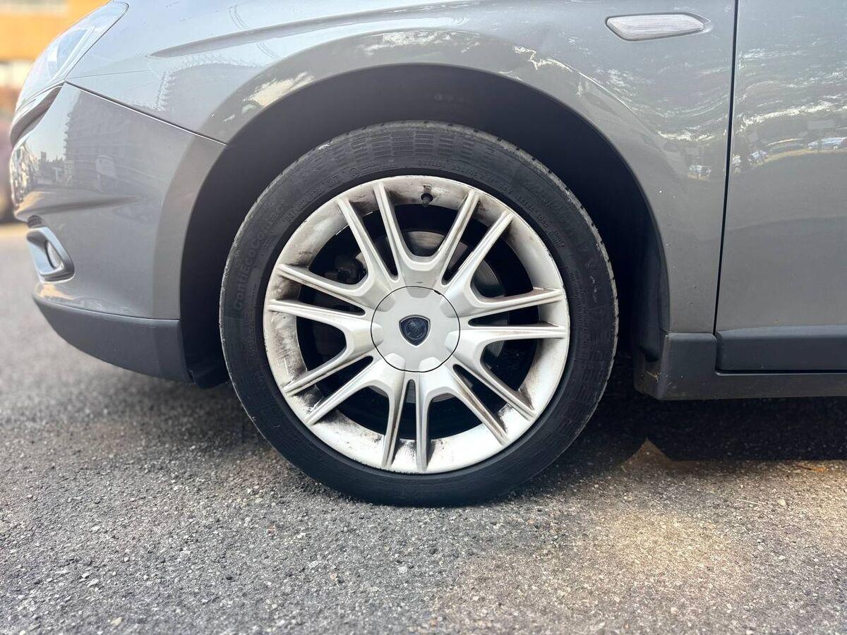 Lancia Delta 2.0 mjt Platino 165cv dpf