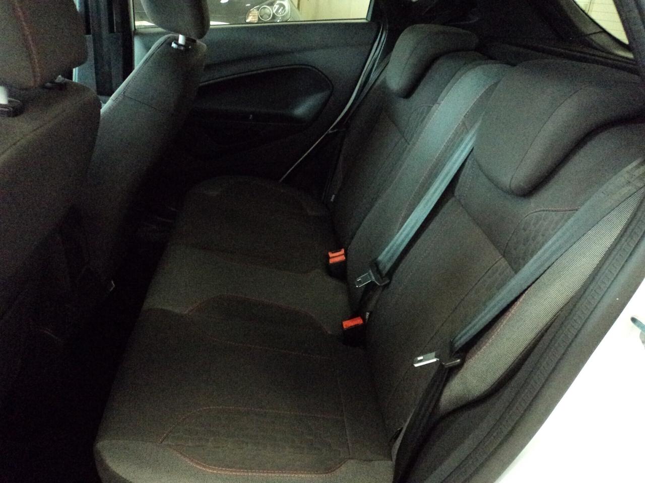 Ford Fiesta 1.5 TDCi 5 porte ST-Line