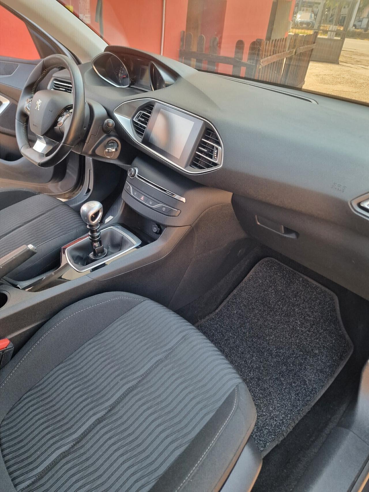 Peugeot 308 Turbo 130 S&S SW Allure distrb nuova!!